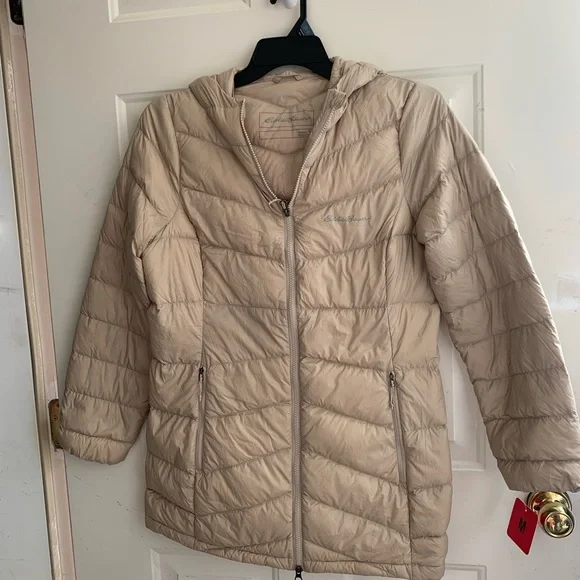 Eddie Bauer Women's Beige Hooded Puffer Coat - Picture 3 of 14